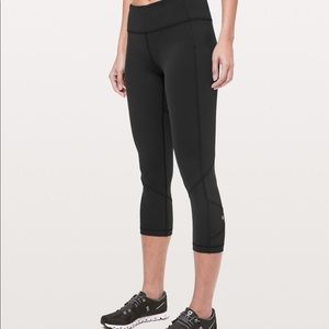 Size 4 pace rivals 22”